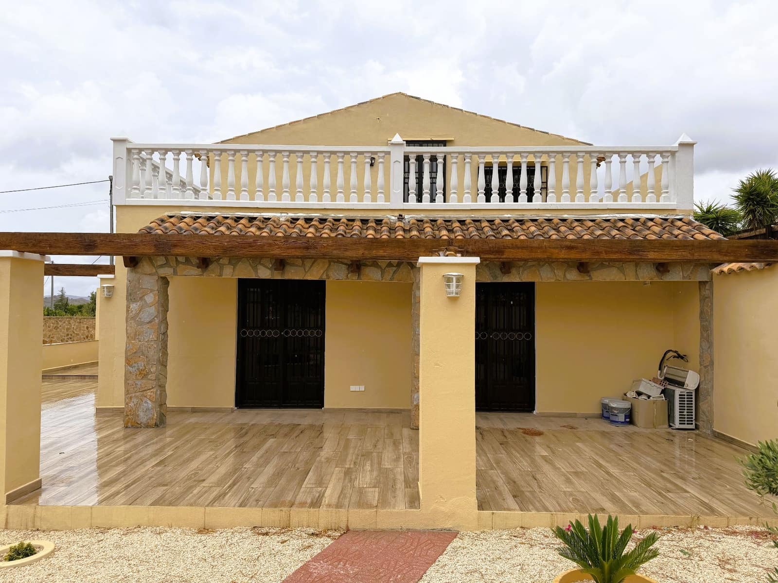 Chalet de 5 habitaciones en Barinas en venta con piscina garaje - 472.000 € (Ref: 10173147)
