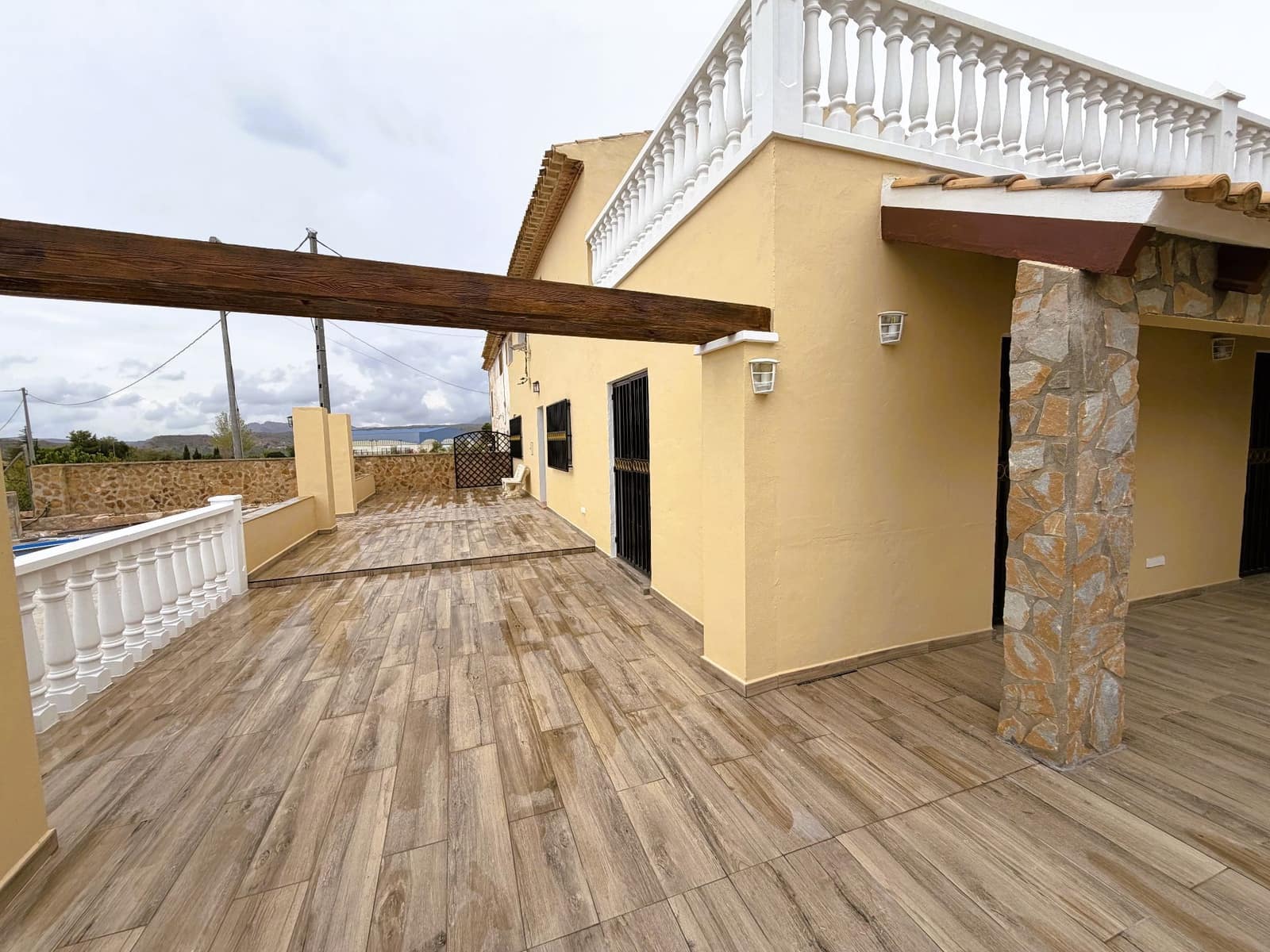 Chalet de 5 habitaciones en Barinas en venta con piscina garaje - 472.000 € (Ref: 10173147)