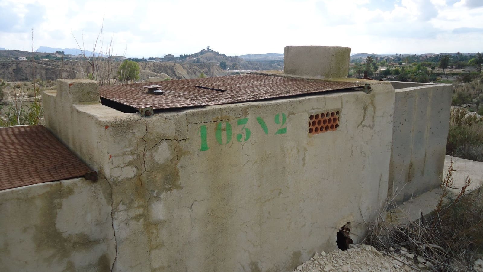 2 soveværelse Villa til salg i Mahoya med swimmingpool - € 124.000 (Ref: 8863556)