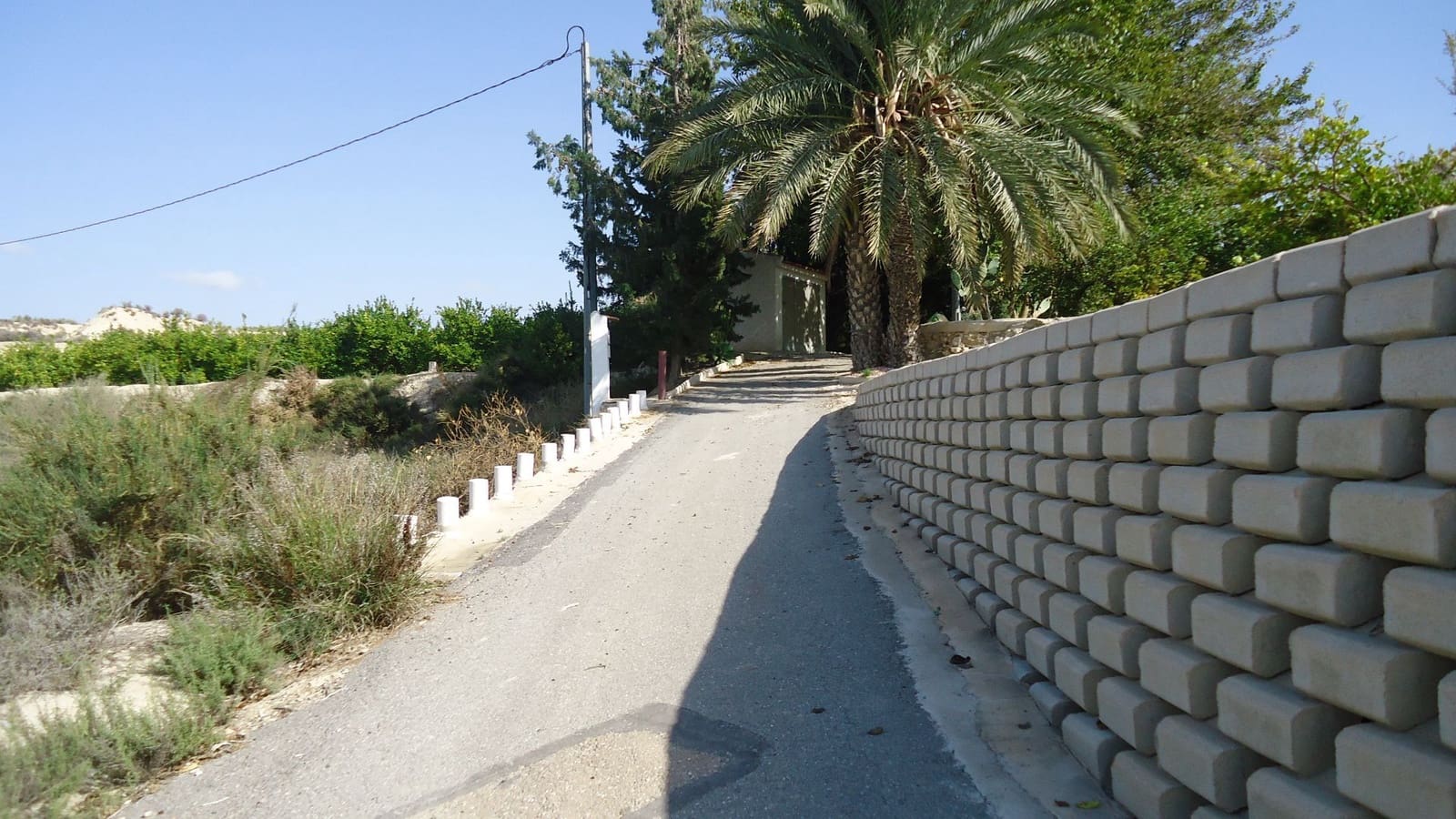 2 soveværelse Villa til salg i Mahoya med swimmingpool - € 124.000 (Ref: 8863556)