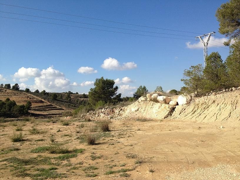 Maalaistalo myytävänä paikassa La Zarza - 34 900 € (Ref: 8863571)