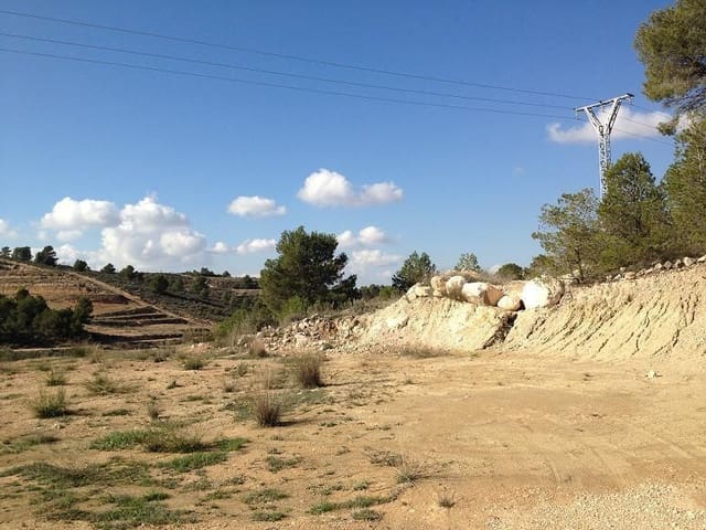 Maalaistalo myytävänä paikassa La Zarza, Jumilla - 34 900 € (Ref: 8863571)