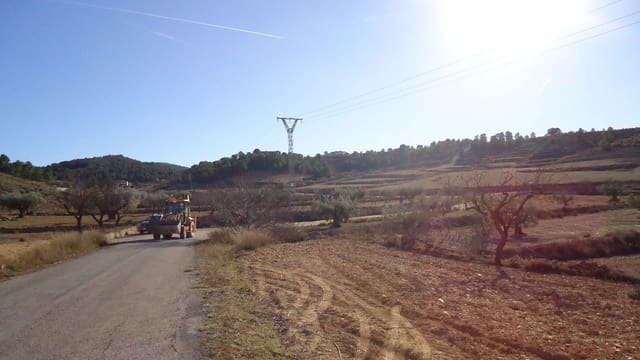 Maalaistalo myytävänä paikassa La Zarza, Jumilla - 34 900 € (Ref: 8863571)