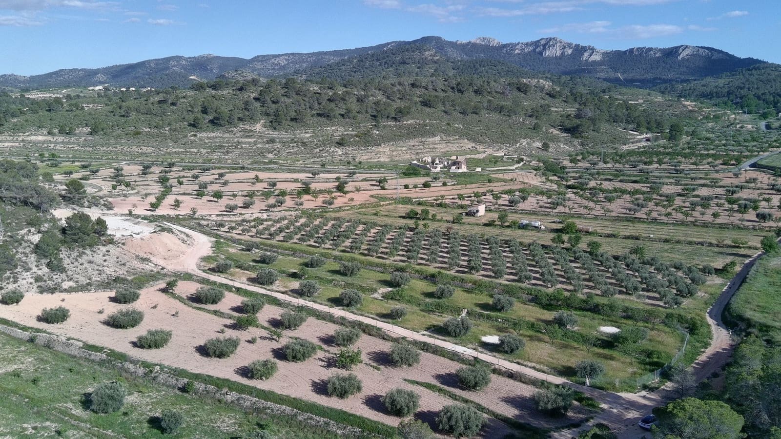 Finca/Country House for sale in La Zarza - € 34,900 (Ref: 8863571)