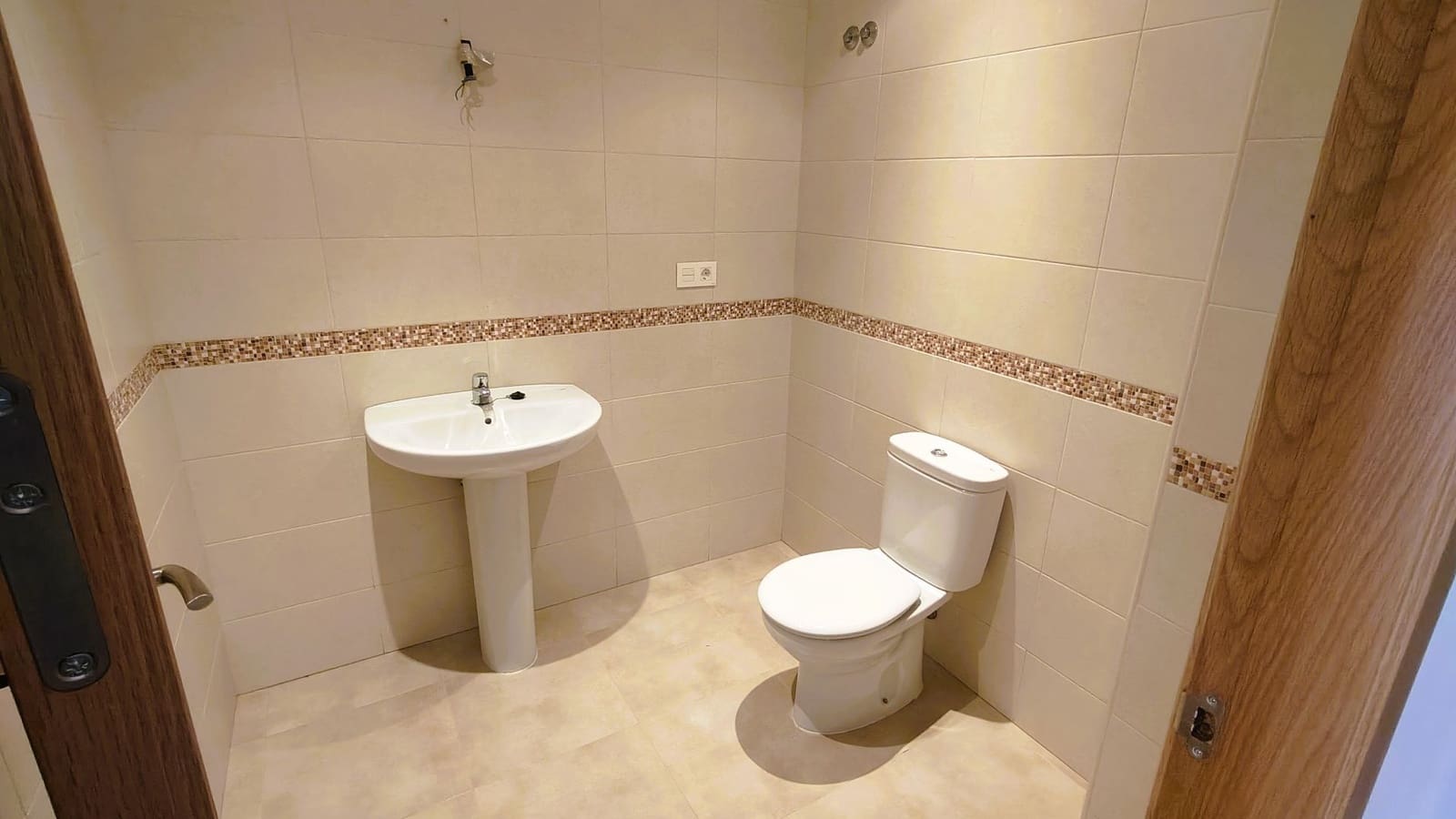 3 bedroom Villa for sale in Abanilla with pool - € 297,000 (Ref: 8863573)