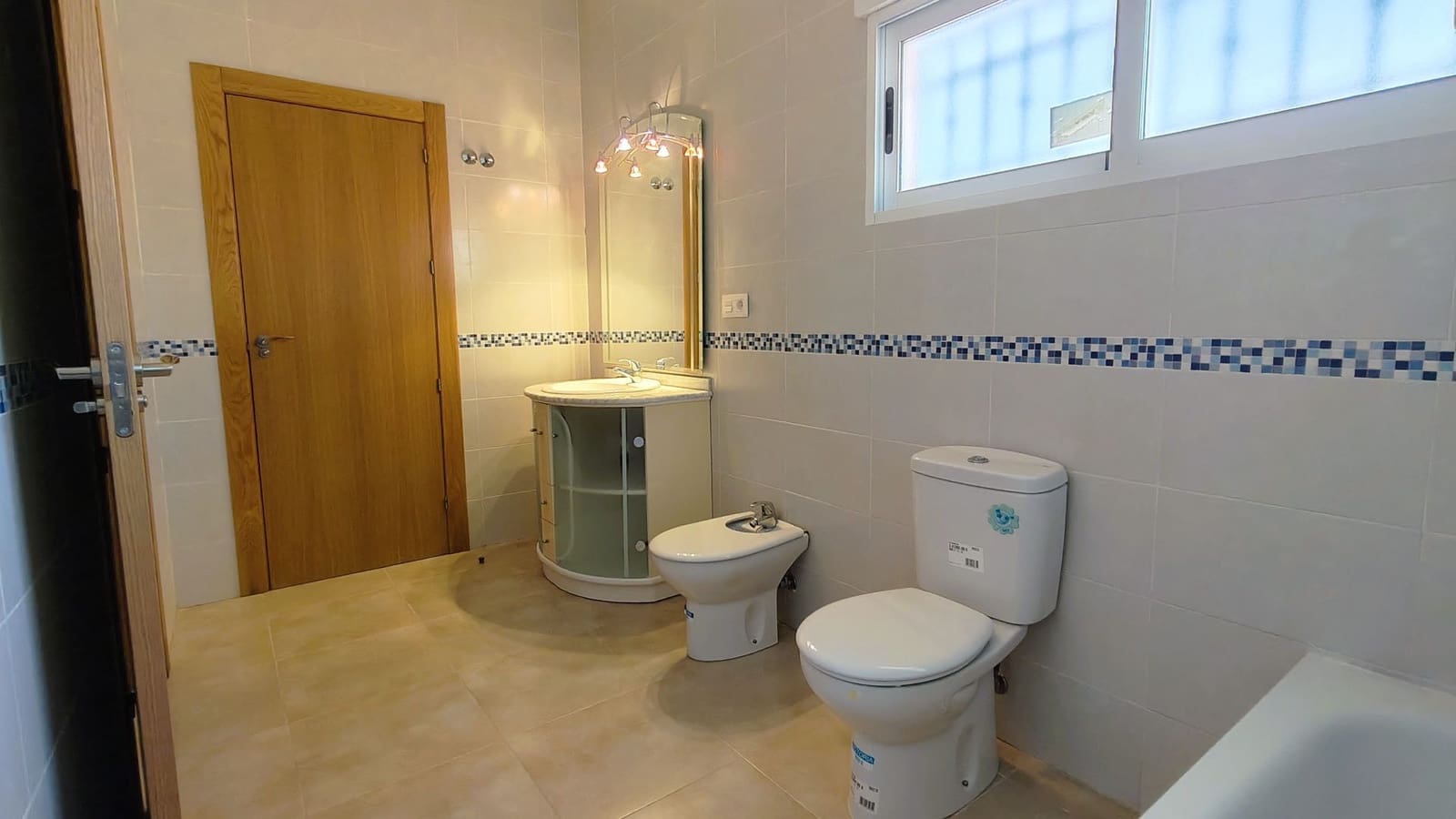 3 bedroom Villa for sale in Abanilla with pool - € 297,000 (Ref: 8863573)