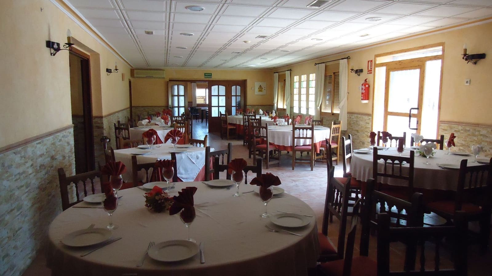 8 bedroom Villa for sale in Fortuna - € 1,300,000 (Ref: 8863578)