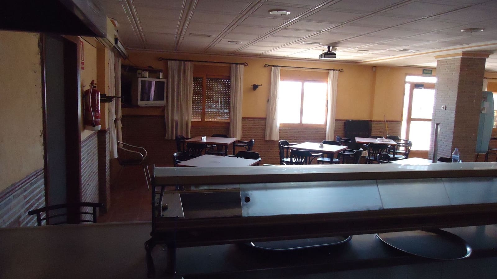 8 bedroom Villa for sale in Fortuna - € 1,300,000 (Ref: 8863578)