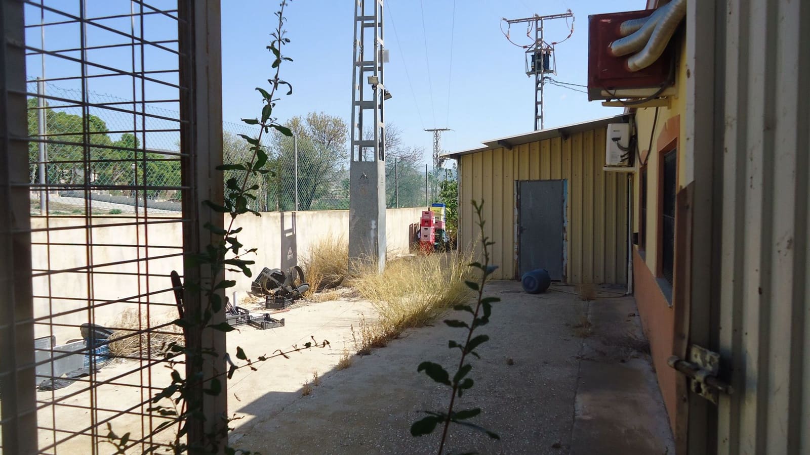 8 bedroom Villa for sale in Fortuna - € 1,300,000 (Ref: 8863578)