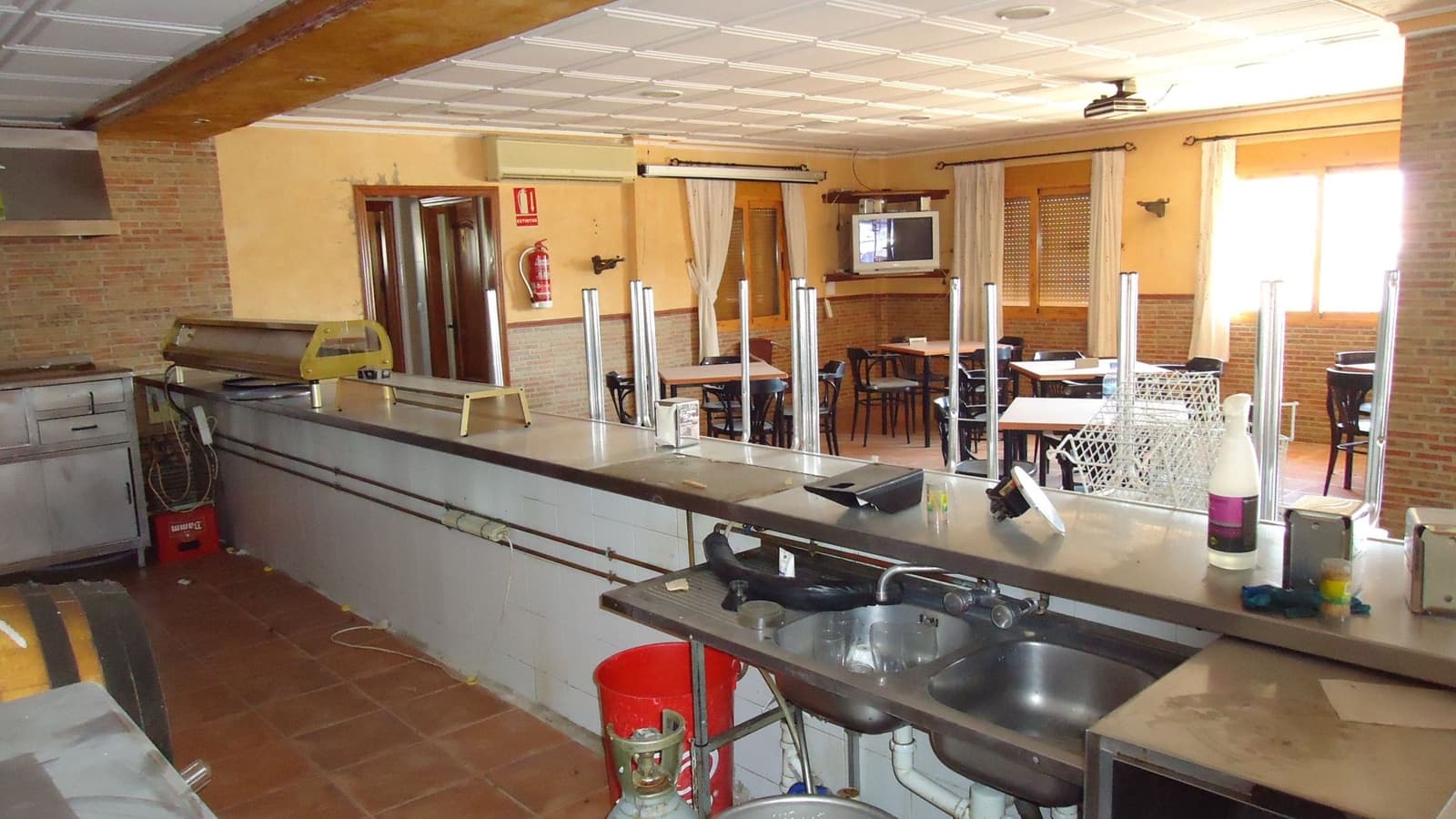 8 bedroom Villa for sale in Fortuna - € 1,300,000 (Ref: 8863578)