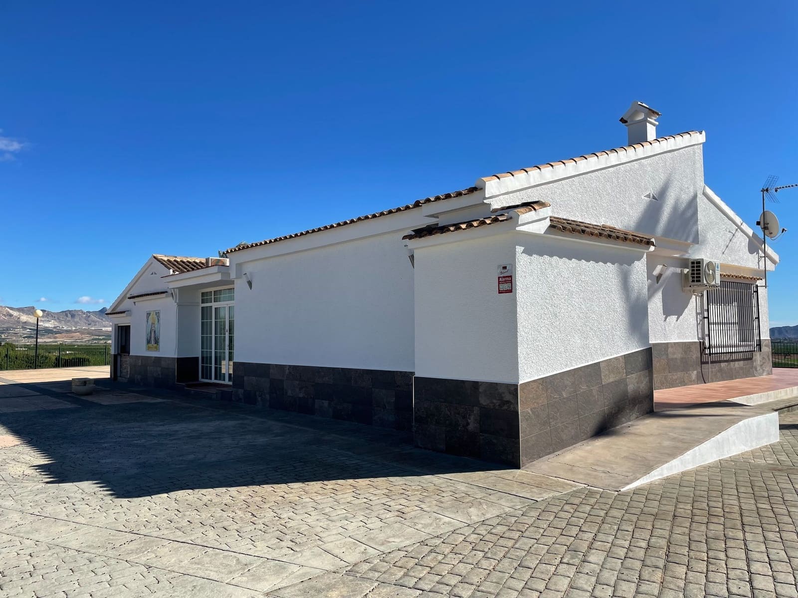 6 soveværelse Finca/Landehus til salg i Santomera med swimmingpool - € 5.600.000 (Ref: 8863580)