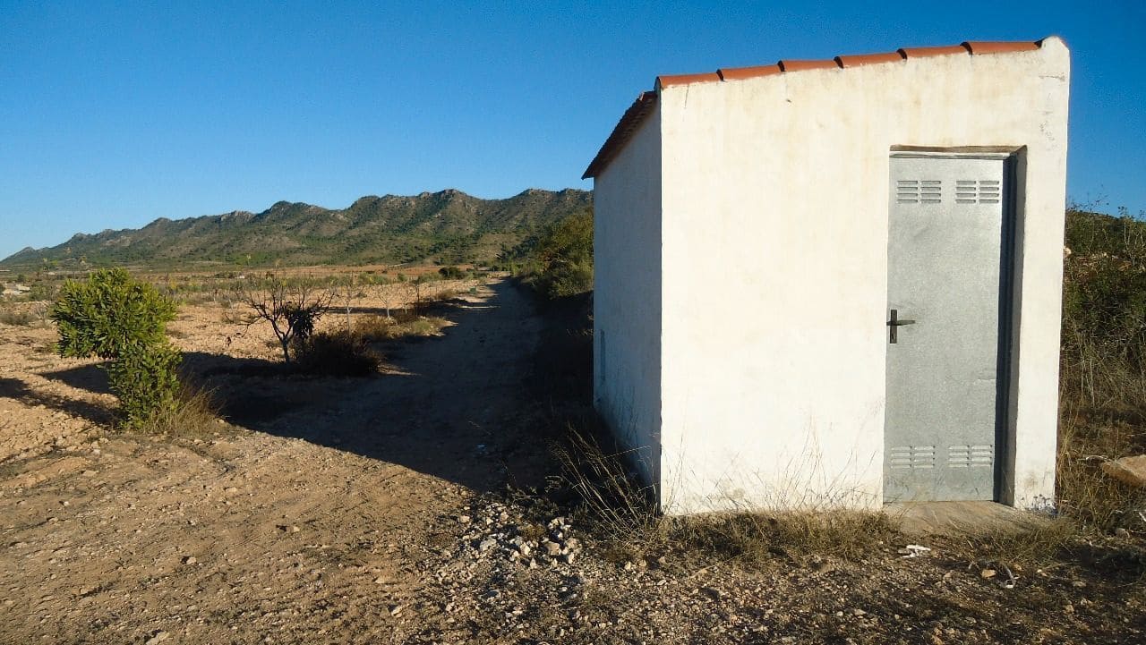 Finca/Country House for sale in Yecla - € 57,900 (Ref: 8863582)