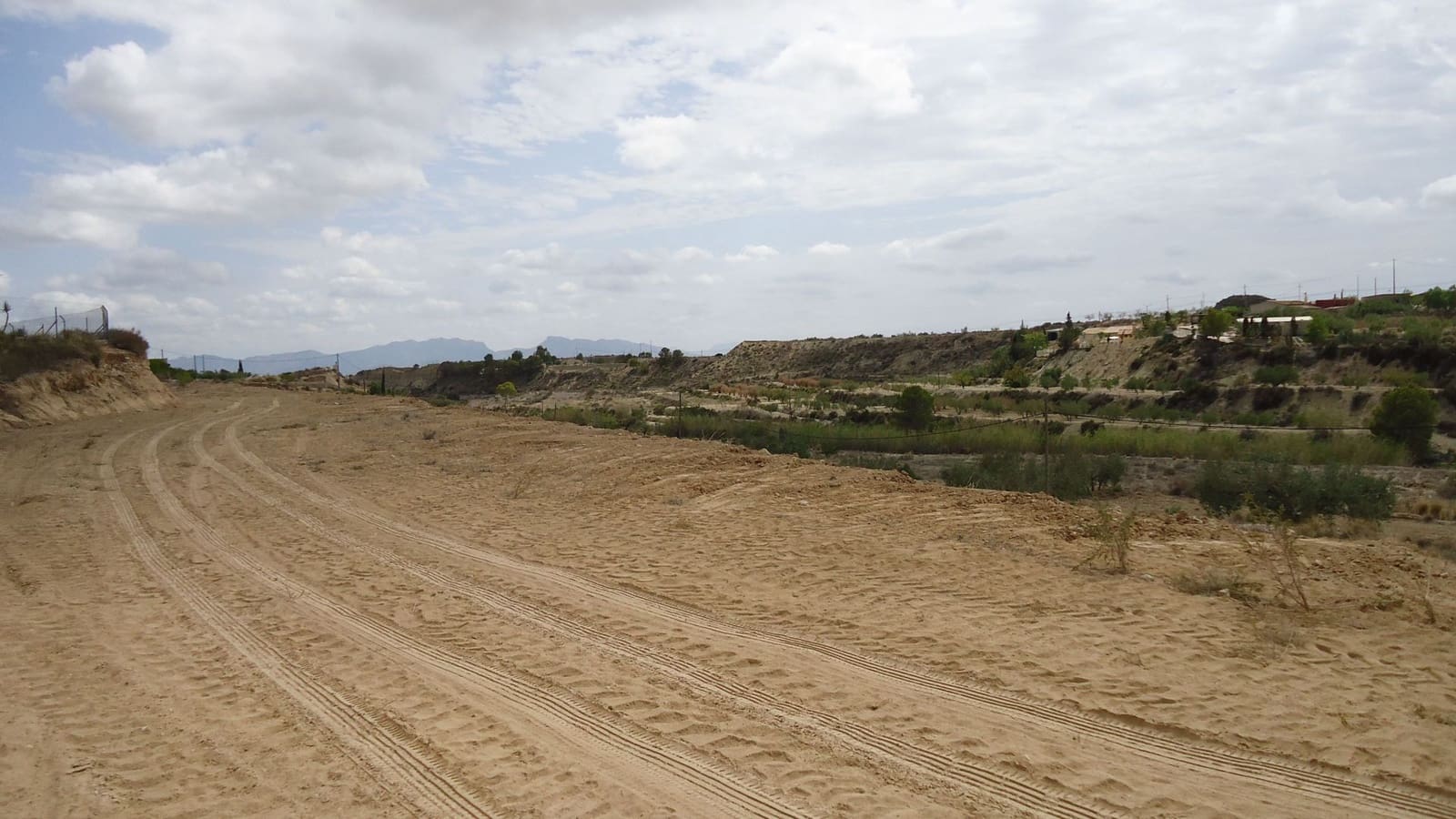 Finca/Landhuis te koop in Mahoya - € 14.900 (Ref: 8863585)