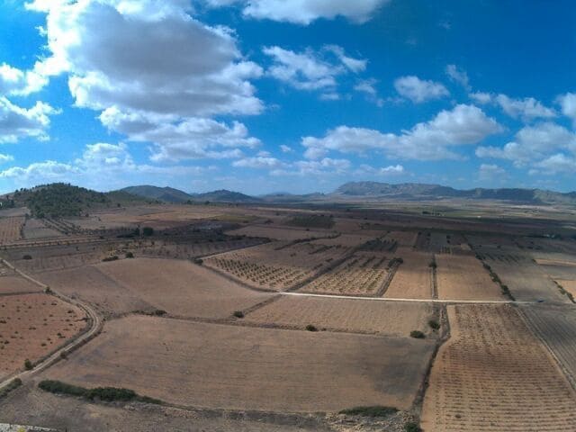 Finca/Country House for sale in Yecla - € 12,000 (Ref: 8863589)