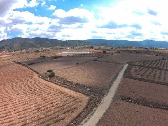 Finca/Herregård til salgs i Yecla - € 12 000 (Ref: 8863589)