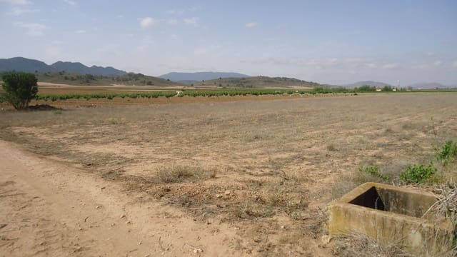 Finca/Herregård til salgs i Yecla - € 7 000 (Ref: 8863598)