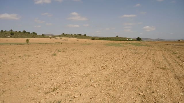 Finca/Herregård til salgs i Yecla - € 15 500 (Ref: 8863606)