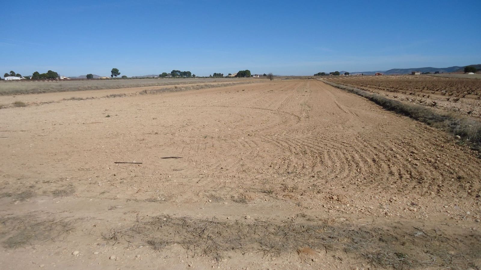 Finca/Landgut zu verkaufen in Yecla - 12.000 € (Ref: 8863618)