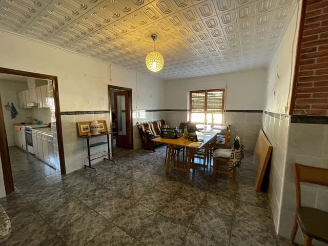 5 slaapkamer Villa te koop in Jumilla - € 87.900 (Ref: 8863620)