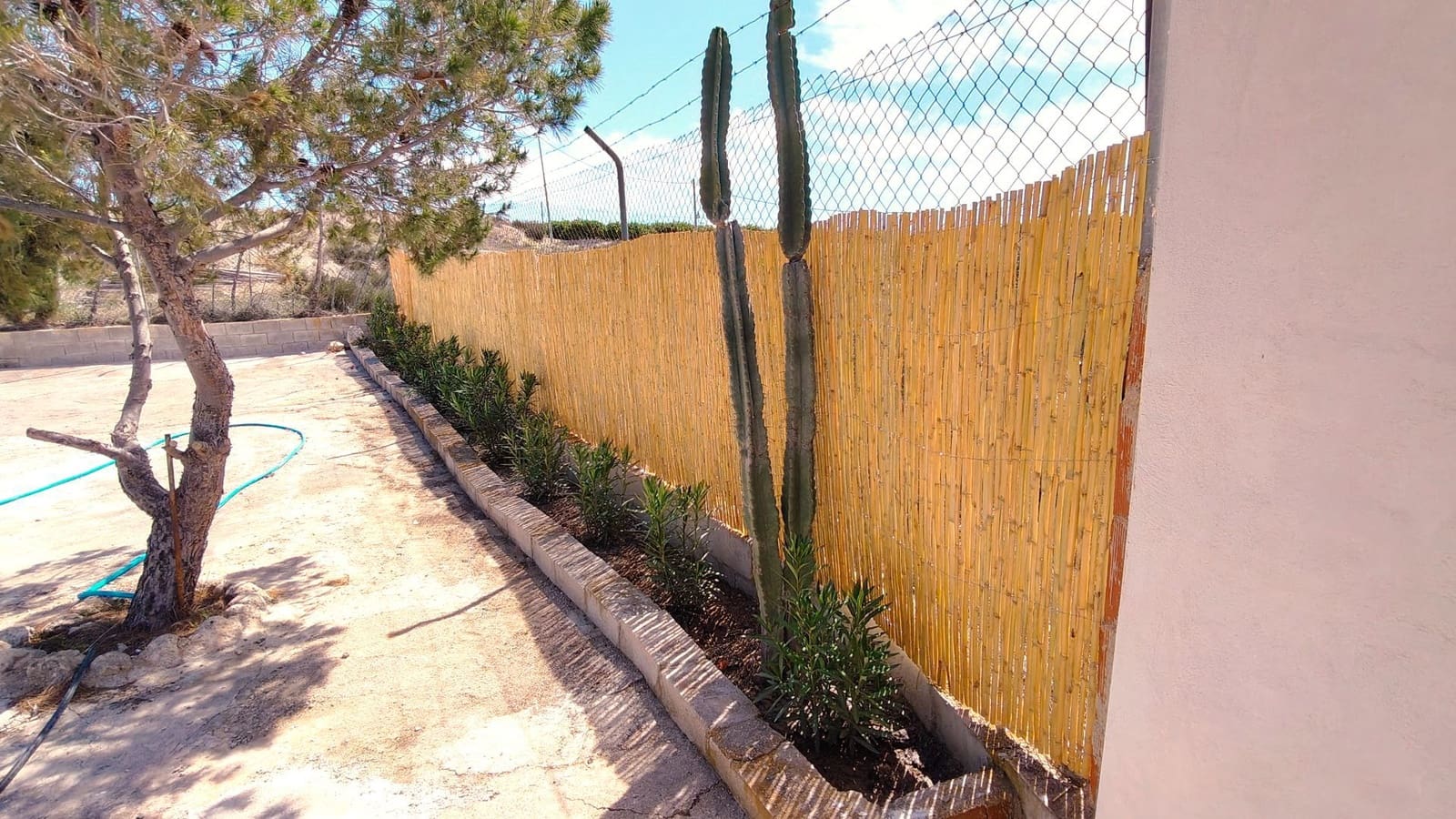 2 camera da letto Villa in vendita in Mahoya - 119.900 € (Rif: 8892799)