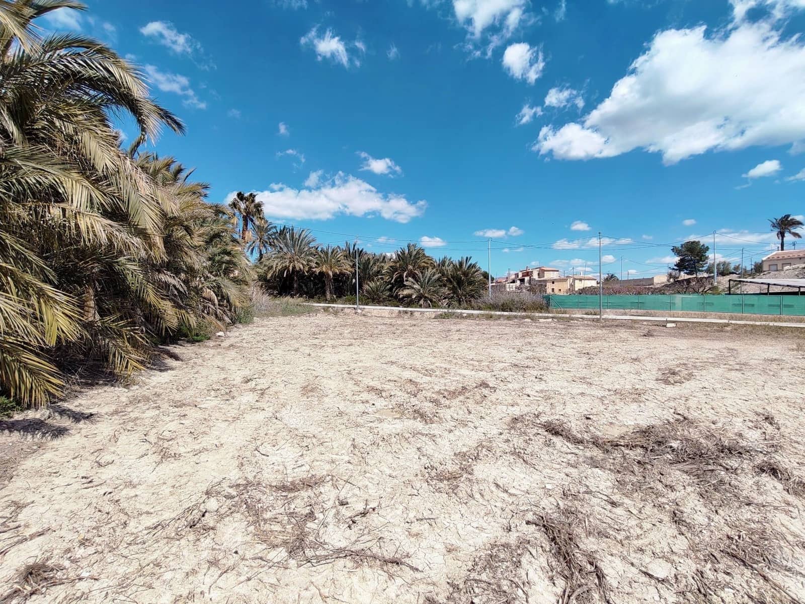 Finca/Landehus til salg i Mahoya - € 19.900 (Ref: 8901757)