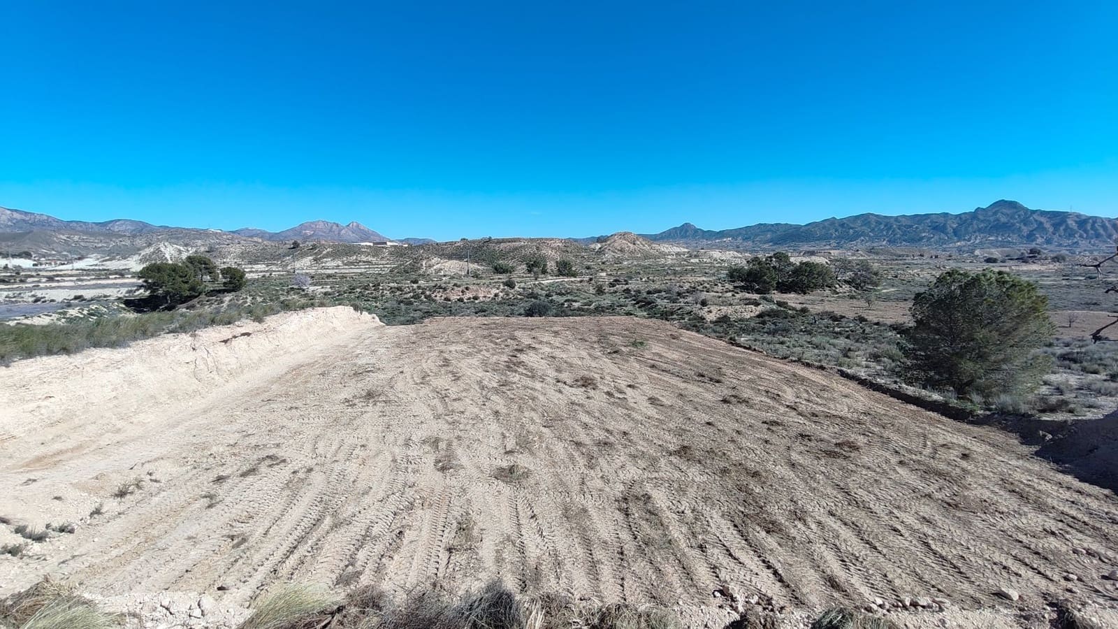 Finca/Country House for sale in Abanilla - € 19,900 (Ref: 8907161)