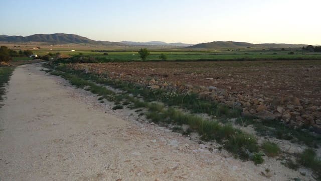 Finca/Herregård til salgs i Yecla - € 23 900 (Ref: 8921035)