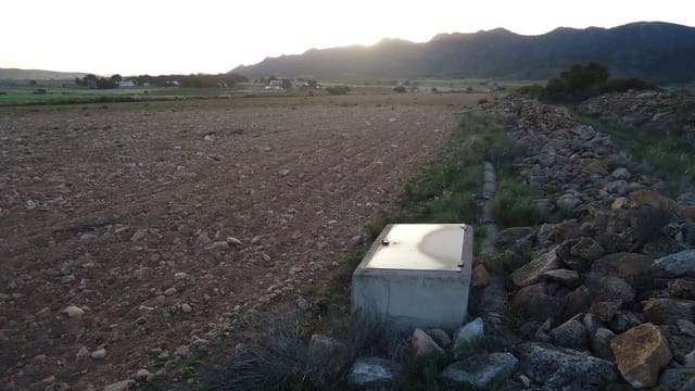 Finca/Herregård til salgs i Yecla - € 23 900 (Ref: 8921035)