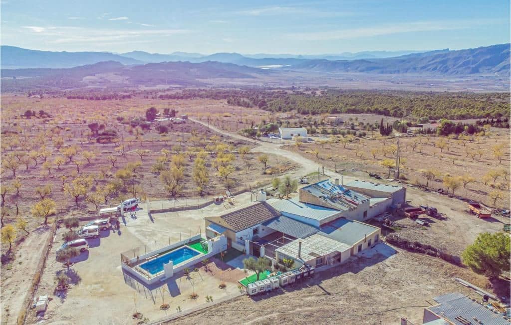 8 slaapkamer Villa te koop in Jumilla - € 316.000 (Ref: 8932060)