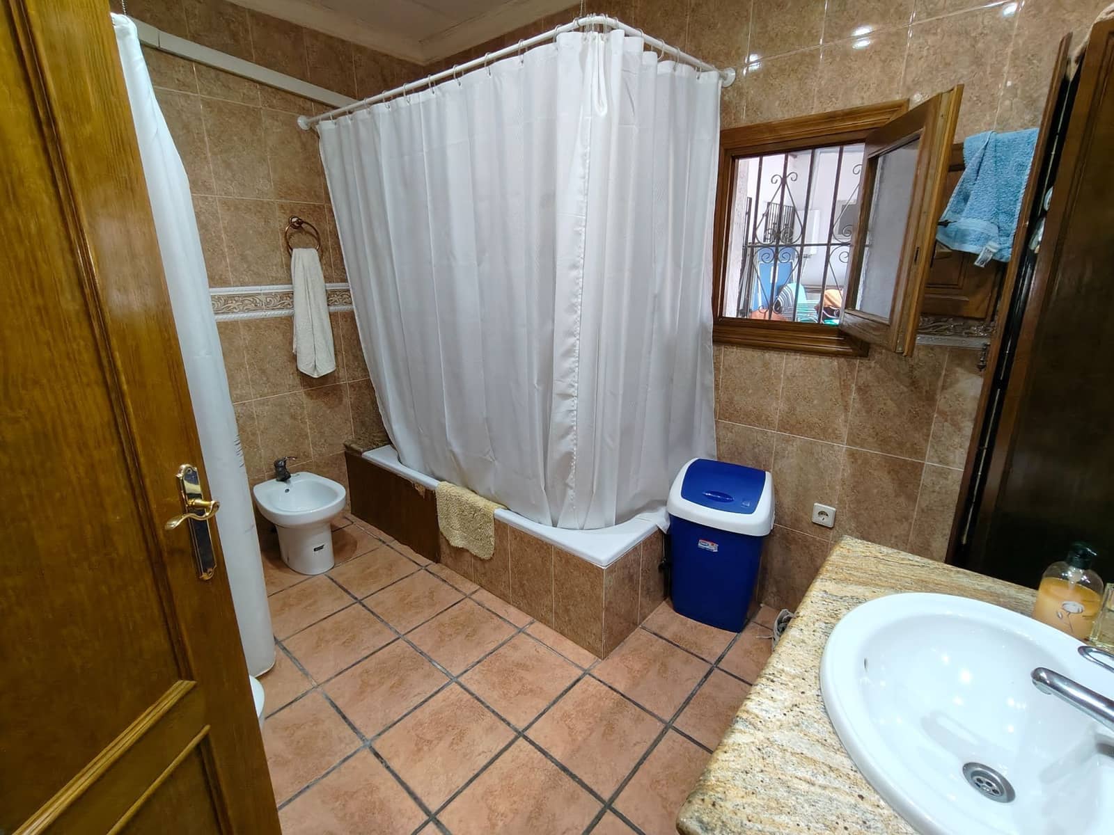 8 slaapkamer Villa te koop in Jumilla - € 316.000 (Ref: 8932060)