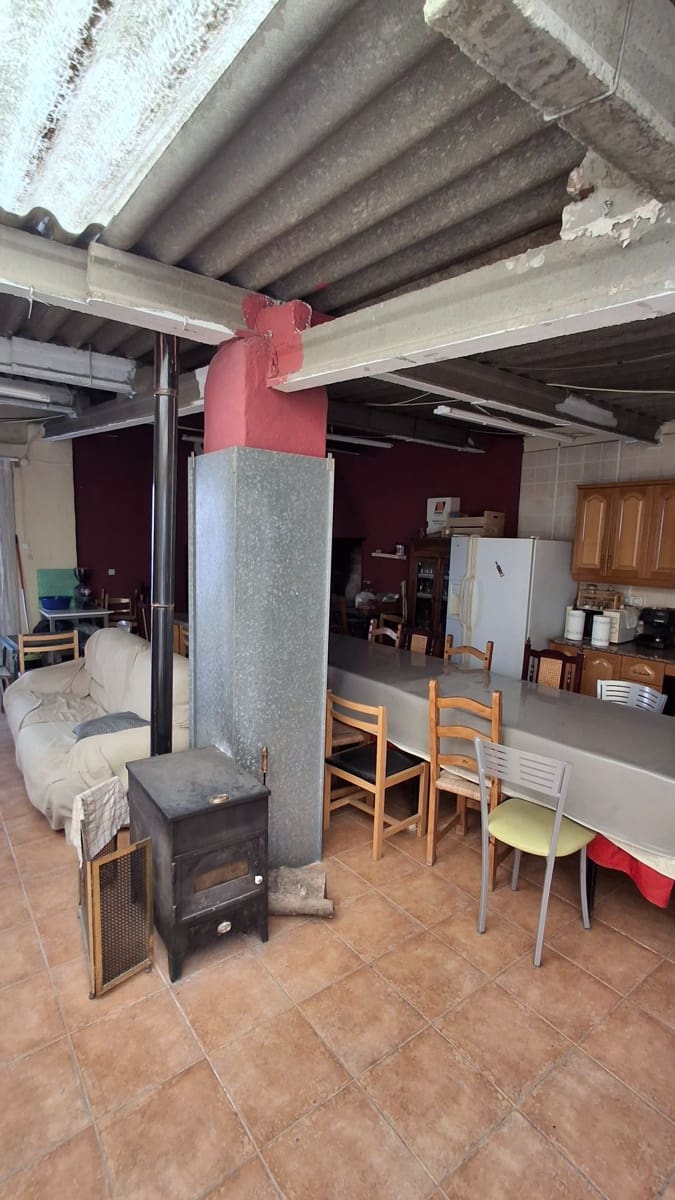 Villa til salg i El Canton - € 84.500 (Ref: 8932061)