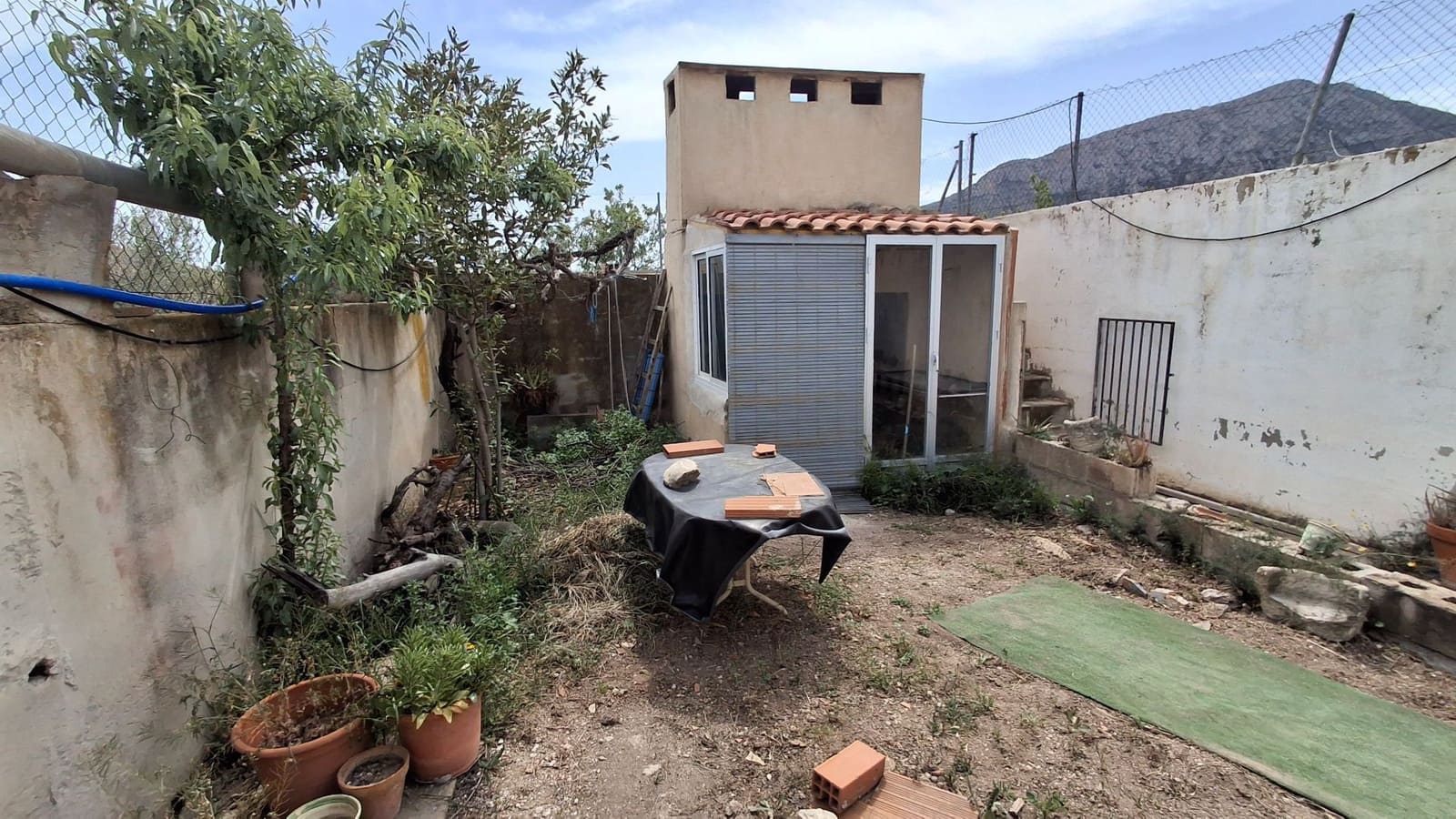 Villa til salg i El Canton - € 84.500 (Ref: 8932061)