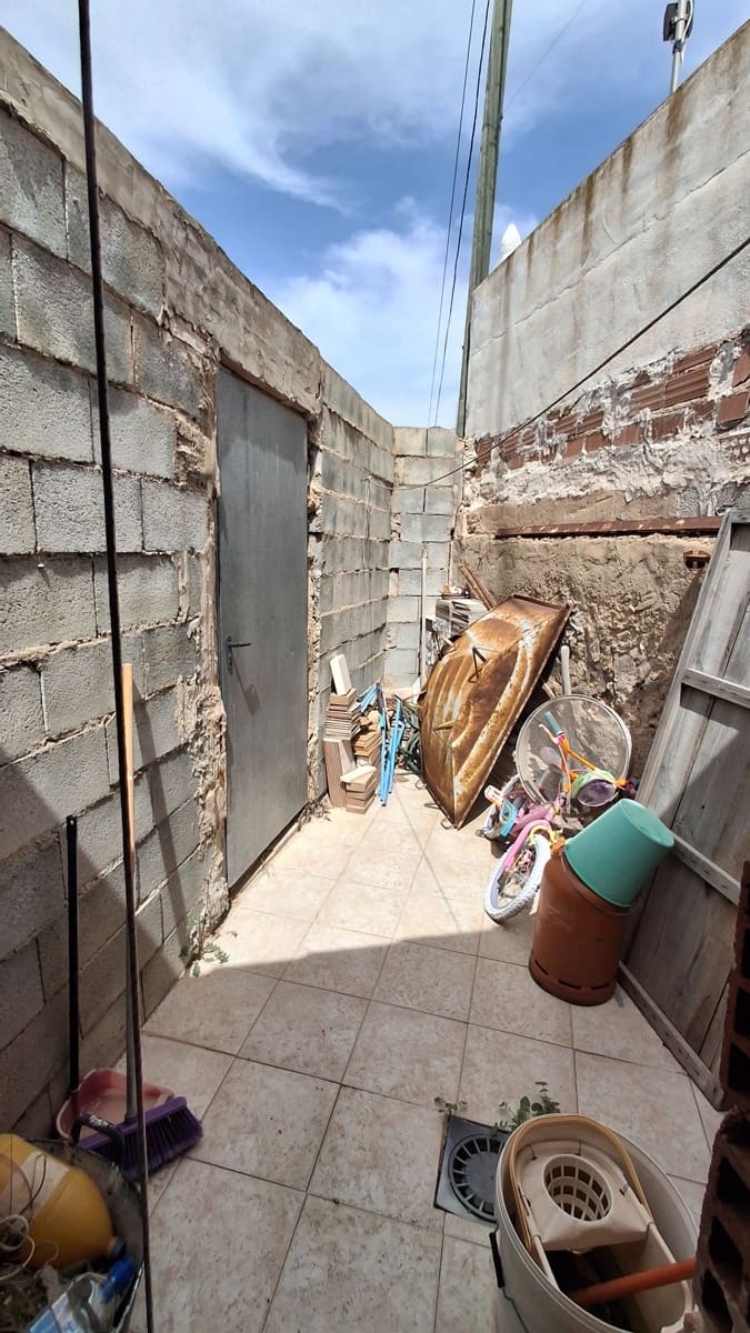 3 sovrum Villa till salu i El Canton - 68 500 € (Ref: 8932062)