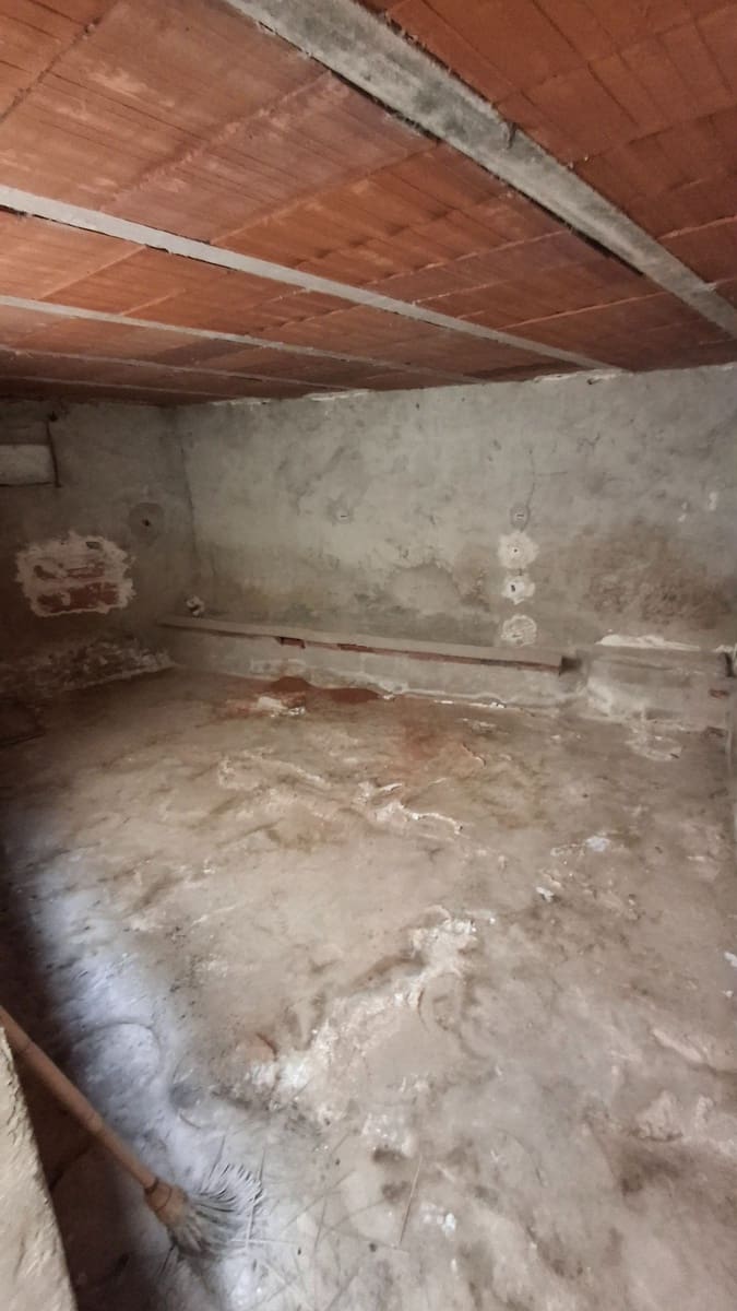 4 soverom Villa til salgs i El Canton - € 124 900 (Ref: 8985439)