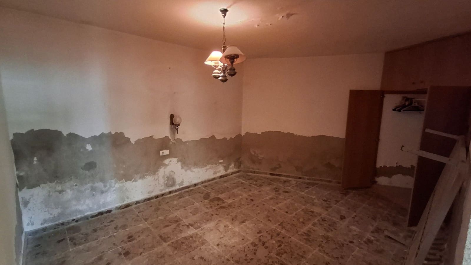 4 soverom Villa til salgs i El Canton - € 124 900 (Ref: 8985439)