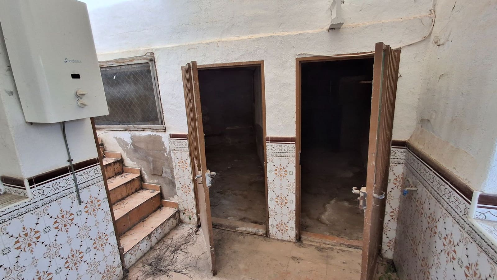 4 soverom Villa til salgs i El Canton - € 124 900 (Ref: 8985439)