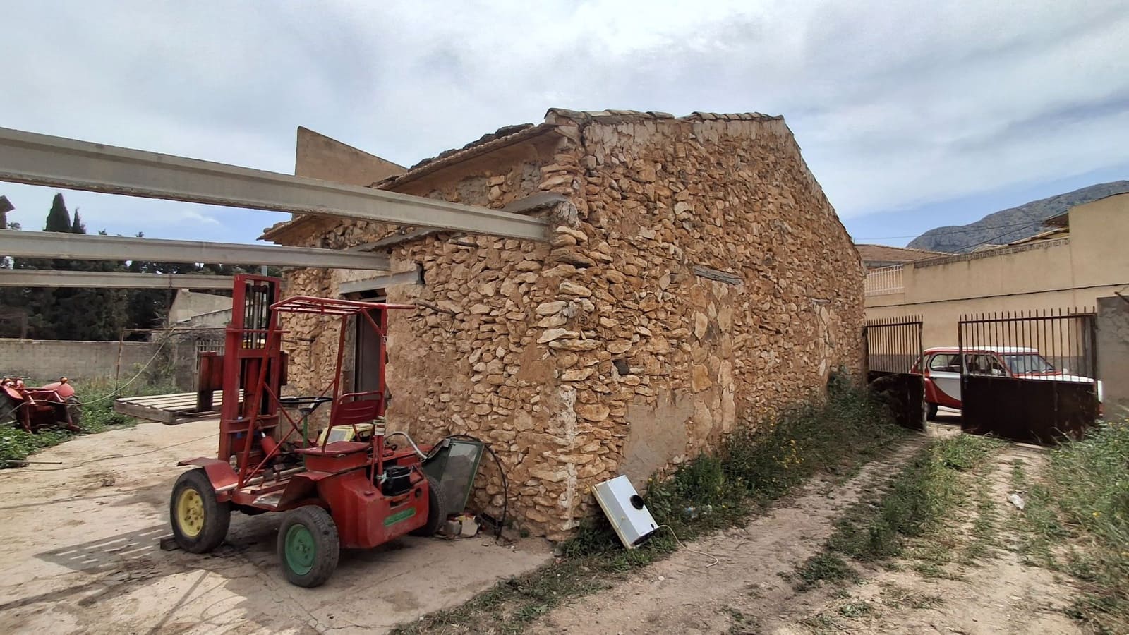 4 soverom Villa til salgs i El Canton - € 124 900 (Ref: 8985439)