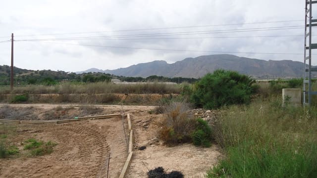 Finka/Dom wiejski na sprzedaż w Hondón de las Nieves - 42 000 € (Ref: 9280746)