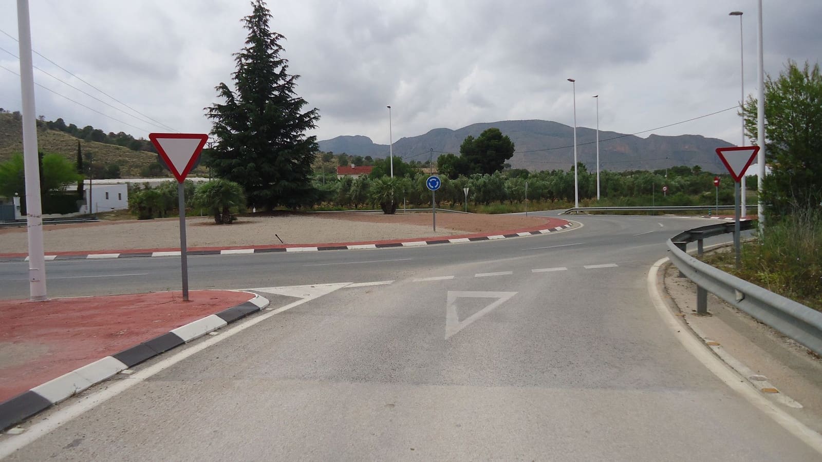 Finka/Dom wiejski na sprzedaż w Hondon de las Nieves - 42 000 € (Ref: 9280746)