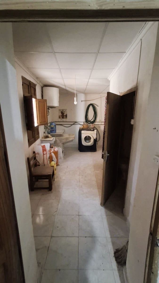 Moradia para venda em Mahoya - 69 900 € (Ref: 9387148)