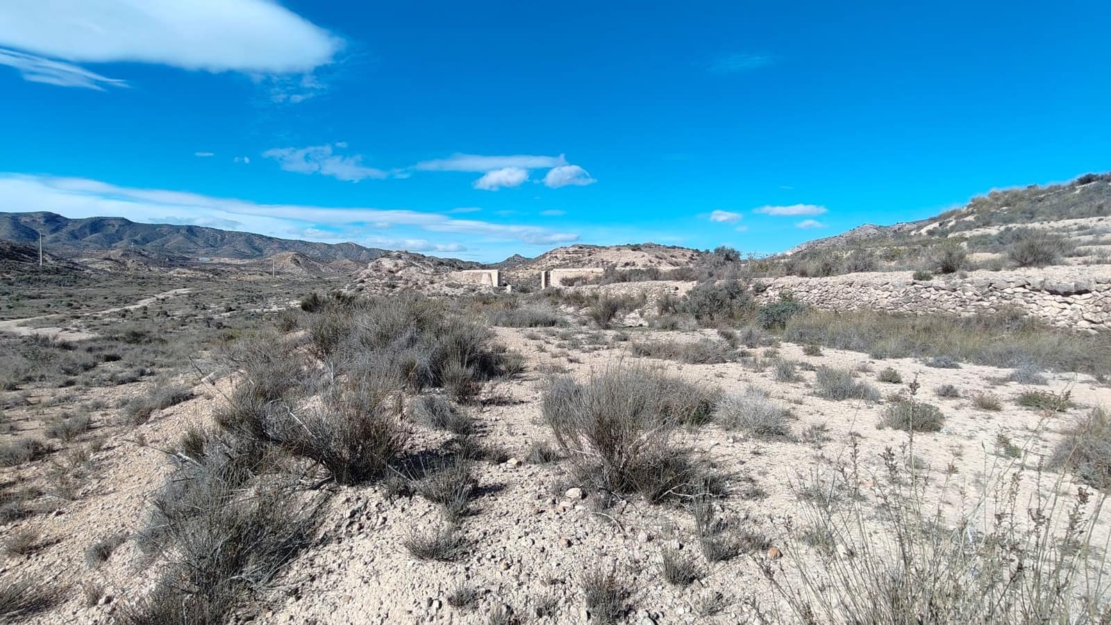 Finca/Hus på landet till salu i Elda - 127 600 € (Ref: 9398168)