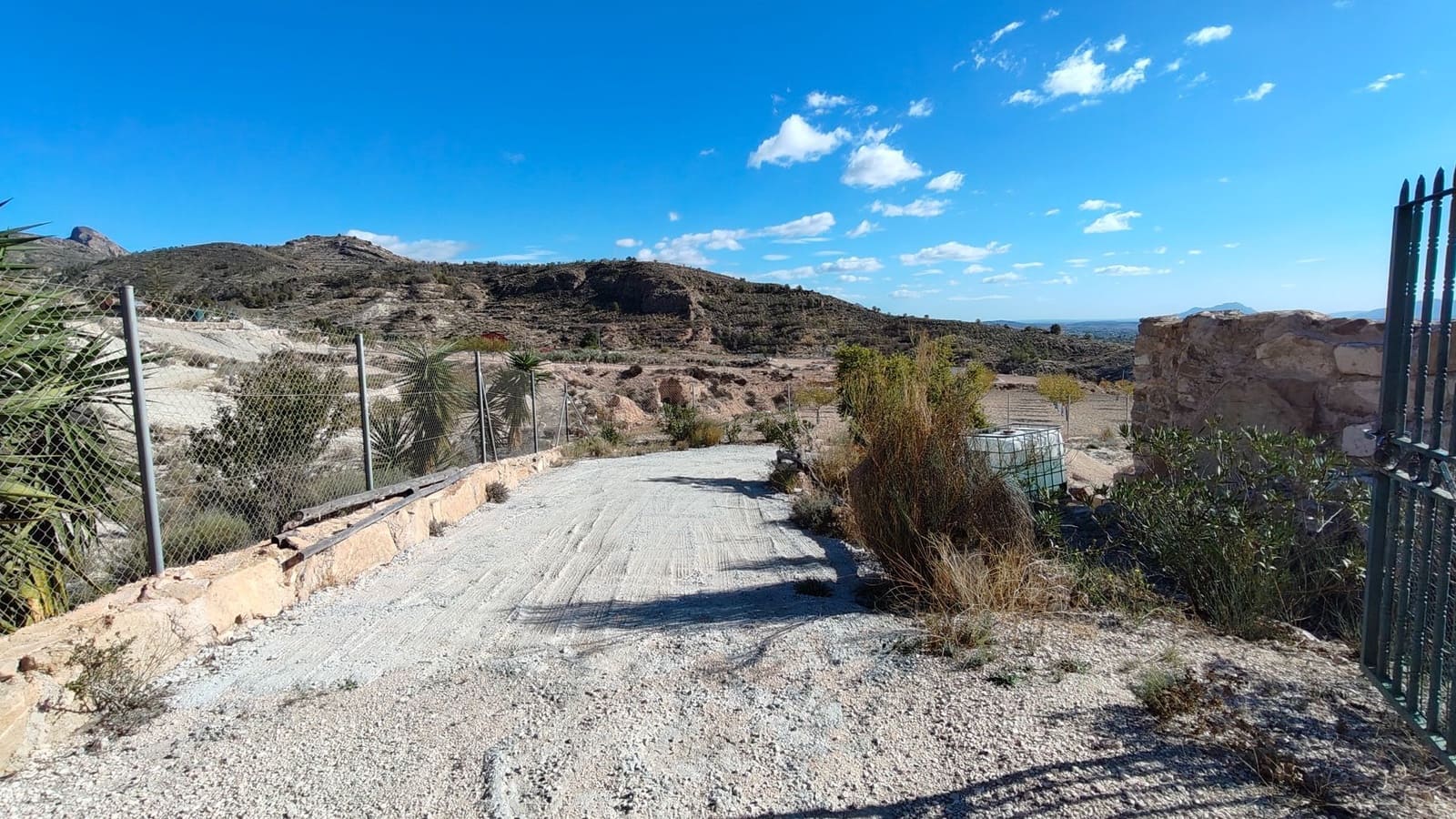 Finca/Landehus til salg i Fortuna - € 25.900 (Ref: 9398170)