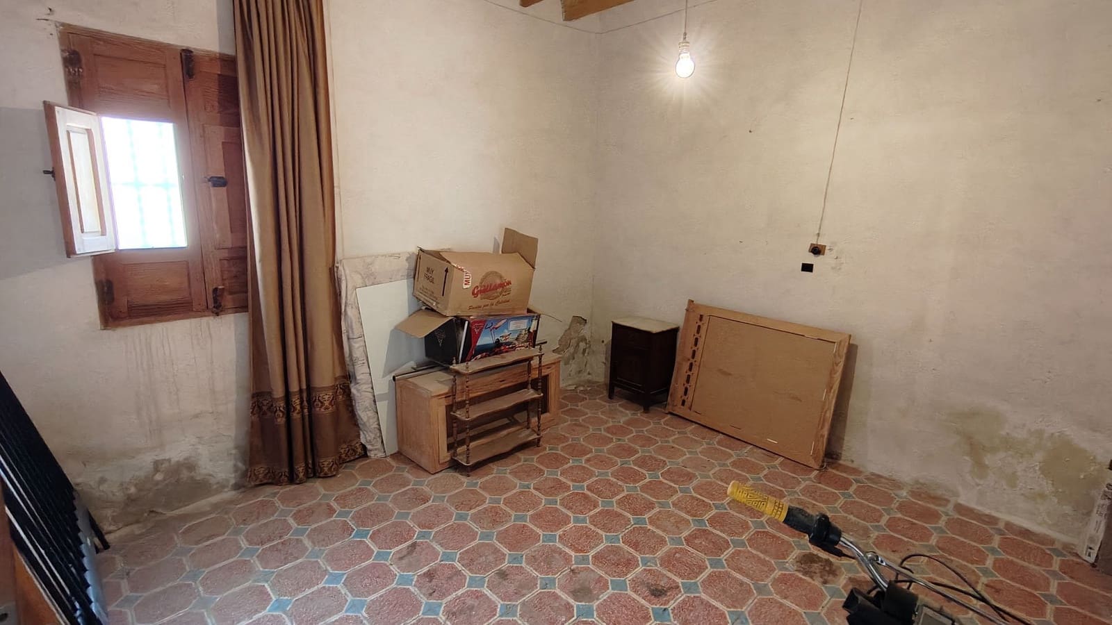 3 Zimmer Villa zu verkaufen in Mahoya - 98.000 € (Ref: 9473767)