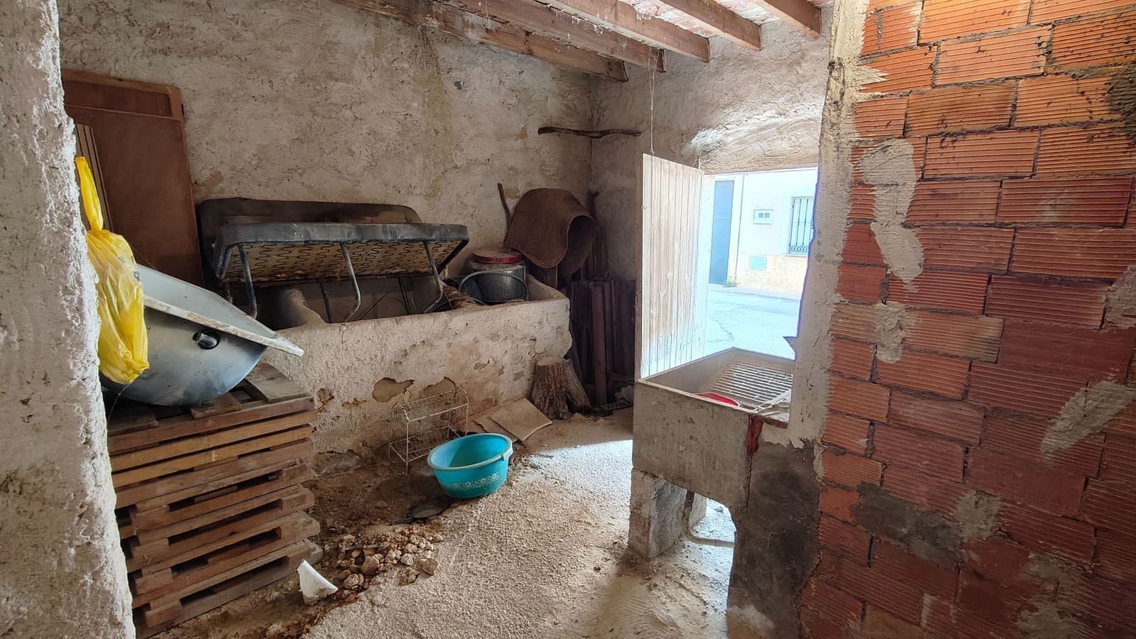 3 Zimmer Villa zu verkaufen in Mahoya - 98.000 € (Ref: 9473767)