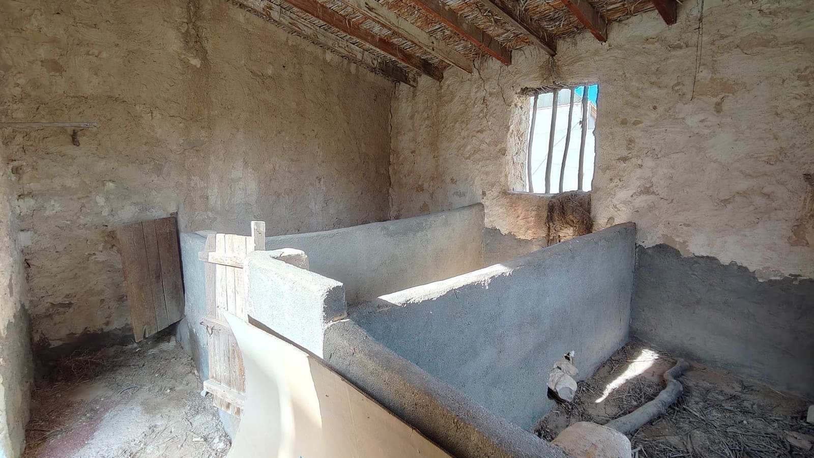 3 Zimmer Villa zu verkaufen in Mahoya - 98.000 € (Ref: 9473767)