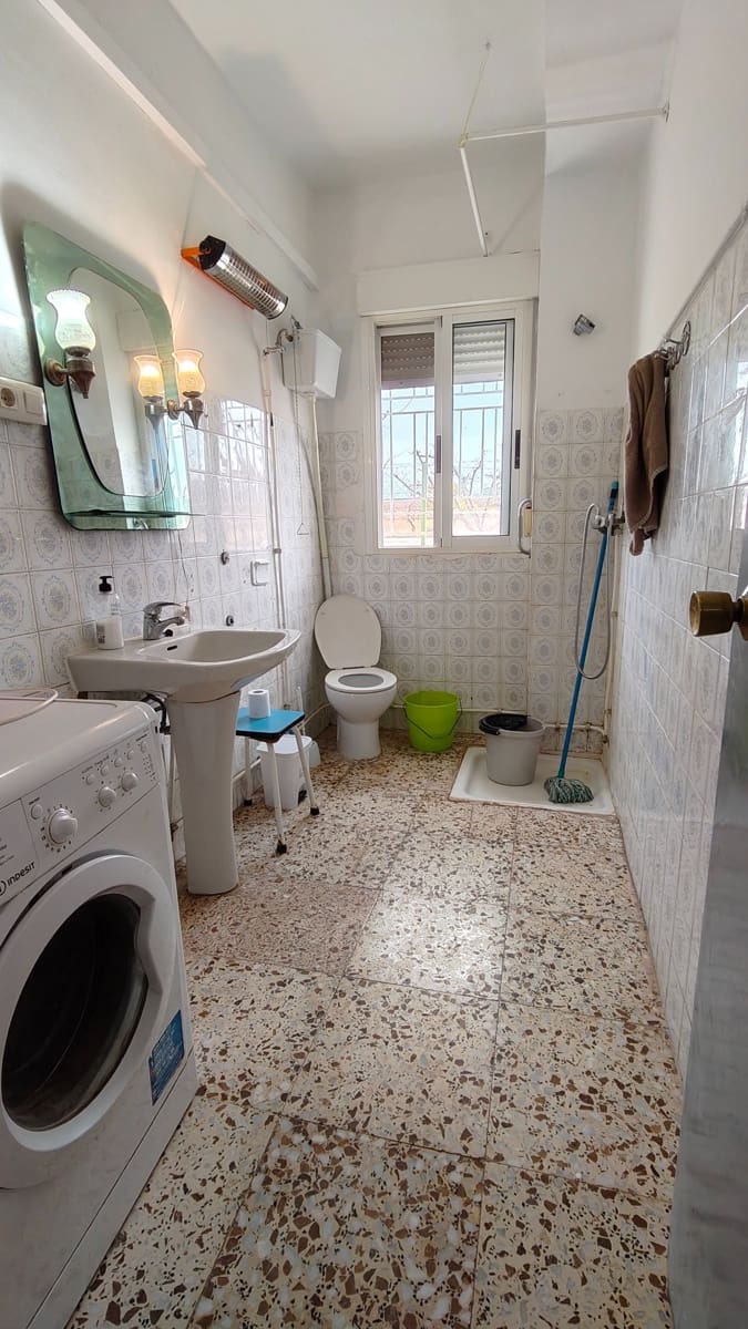 3 slaapkamer Villa te koop in Jumilla - € 150.000 (Ref: 9473768)