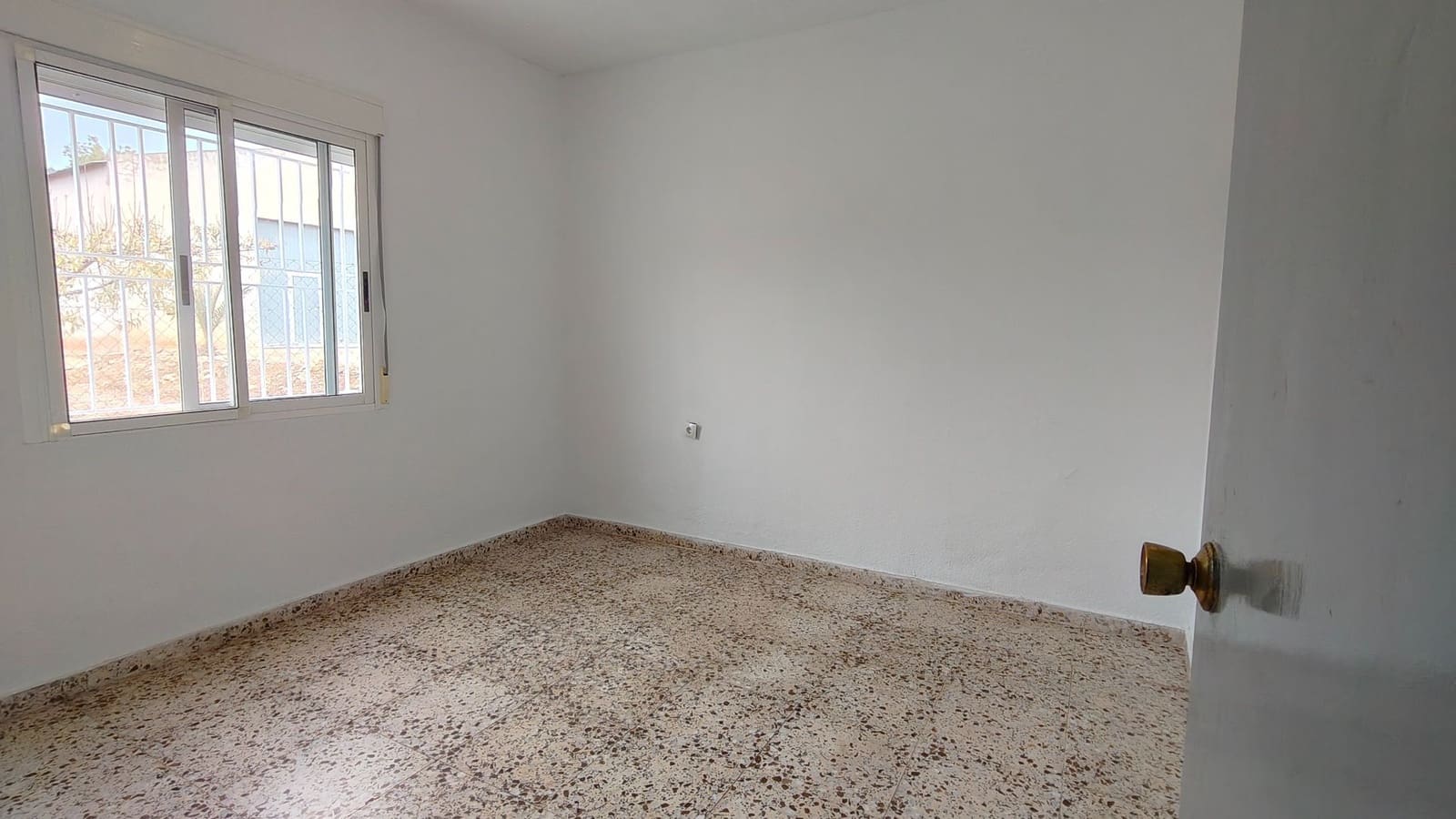 3 slaapkamer Villa te koop in Jumilla - € 150.000 (Ref: 9473768)