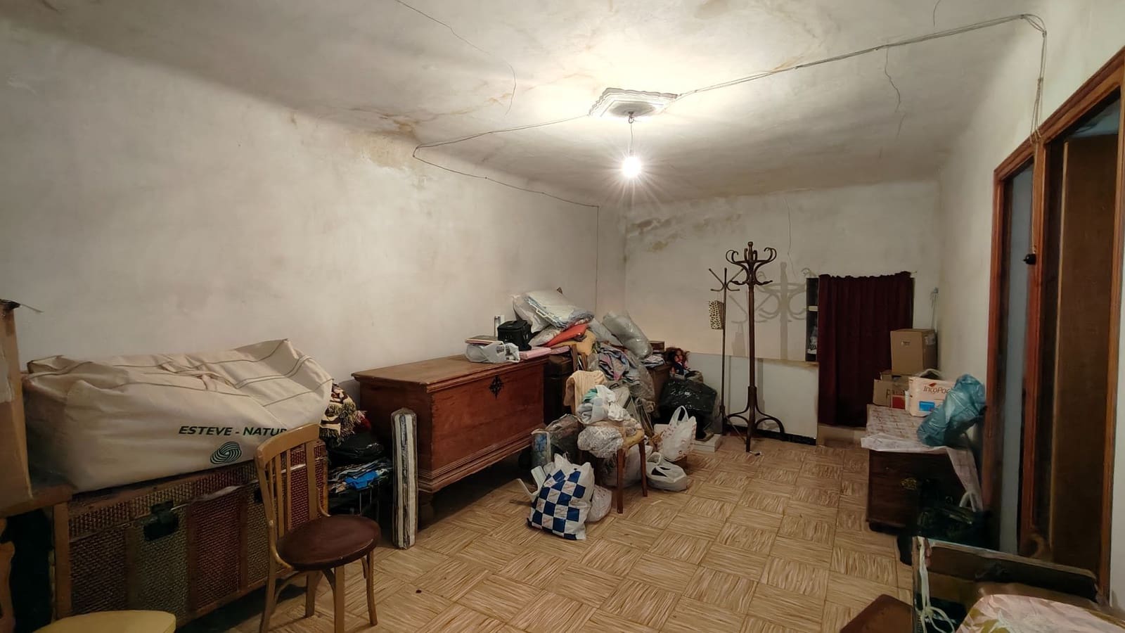 4 soverom Villa til salgs i L'Alguena / Alguenya - € 89 900 (Ref: 9598652)