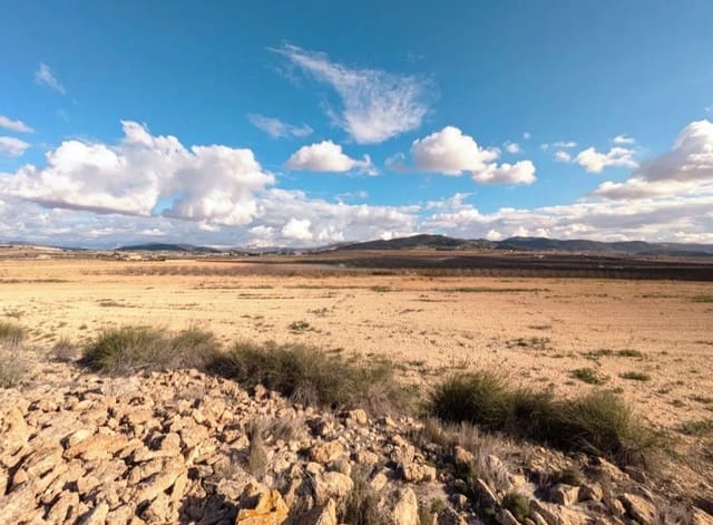 Finca/Country House for sale in Pinoso - € 28,900 (Ref: 9610800)