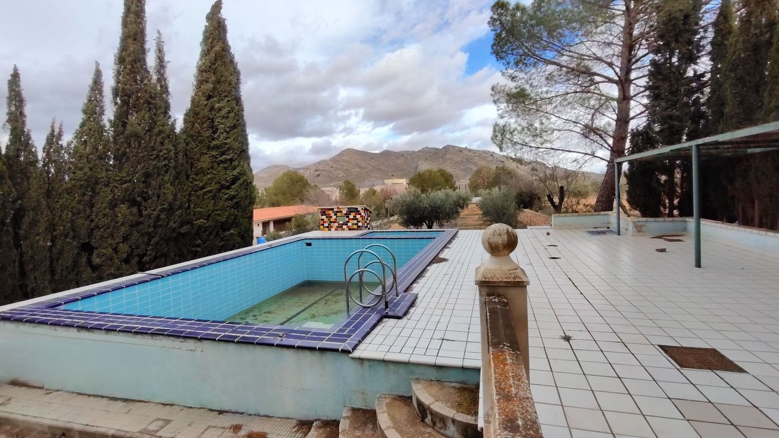 5 bedroom Villa for sale in Jumilla - € 294,900 (Ref: 9614678)